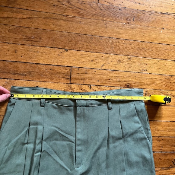 NWOT Enza Costa Sage Pleated Oversized Cargo Pant Size 26 (RUNS LARGE) Flawless - Picture 8 of 16